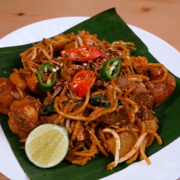 Mee goreng mamak, a Malaysian dish